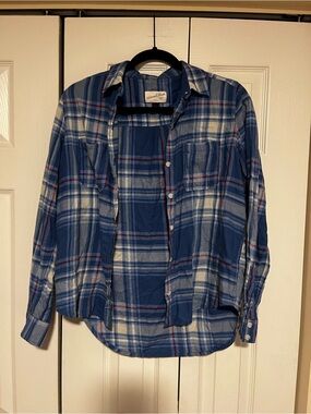 Universal Thread Blue Plaid Button-Down Shirt